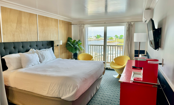 Hotel at Cape Ann Marina Guest Room