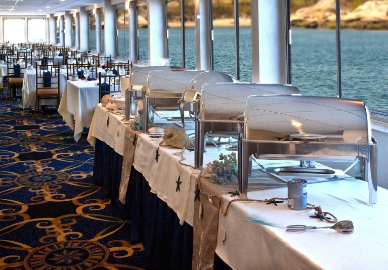beauport-cruiselines-buffet
