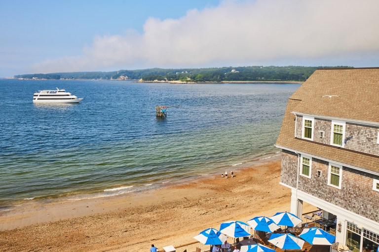 beauport-cruiselines-pavilion-beach