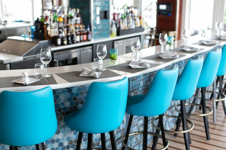 beauport-hotel-bar-seating